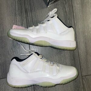 Legend blue 11s low